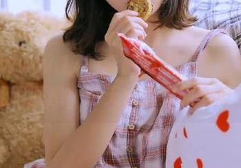 www.17的奇葩脑洞,观看发言引发我无限联想,明天我得去抓个瓜尝鲜!