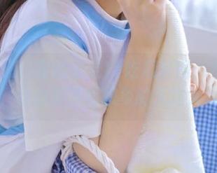 在线游走17吃瓜官网：不知不觉，自由畅游我想象的无边大海！