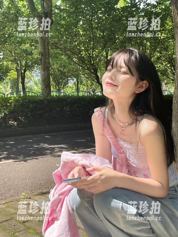 51吃瓜中心 在51吃瓜中心,永不迷路,畅游八卦海洋!