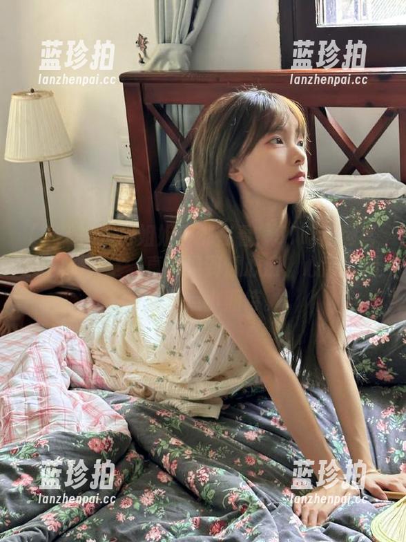 51吃瓜网 姐姐们都在看!51吃瓜网官网黑料大全,真是黑到透心凉,心窝窝都带着丁点小期待。