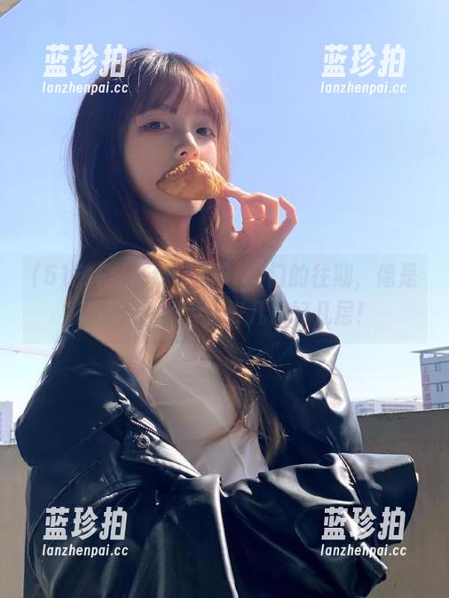 51热门 在线沉入51热门的往期,像是在蓝天上的云,好几层好几层!