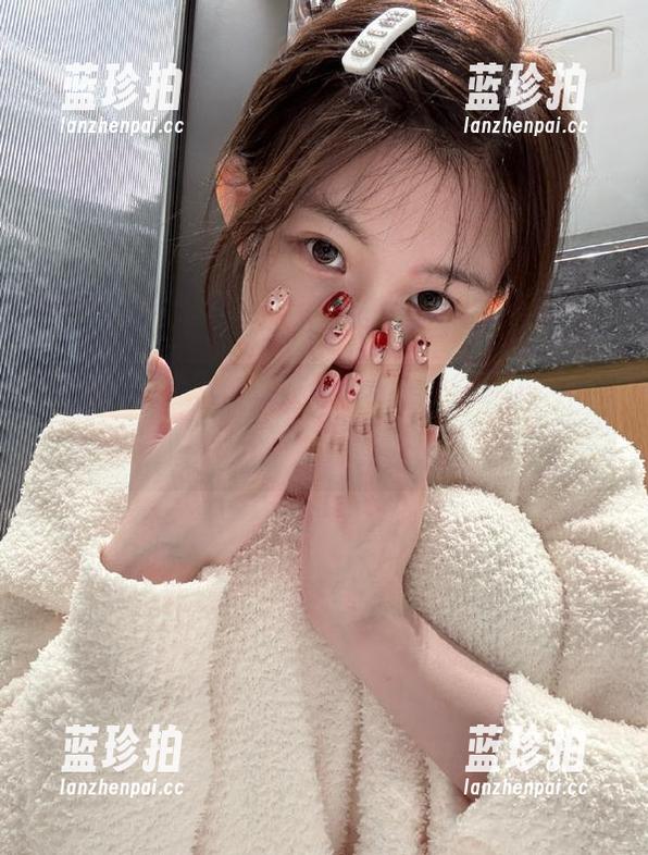 718.sx “718.sx”的线路就像一条迷宫,走进去就再也不想出来了,哈哈。