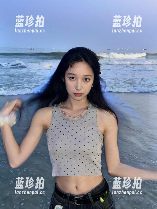 登录91cg3.fun，我的脑海里浮现出无数个“你猜怎么着”，我为我的好奇心辩解着。