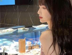 发现惊天瓜，91吃瓜中心发布！追逐八卦也能出门锻炼了！