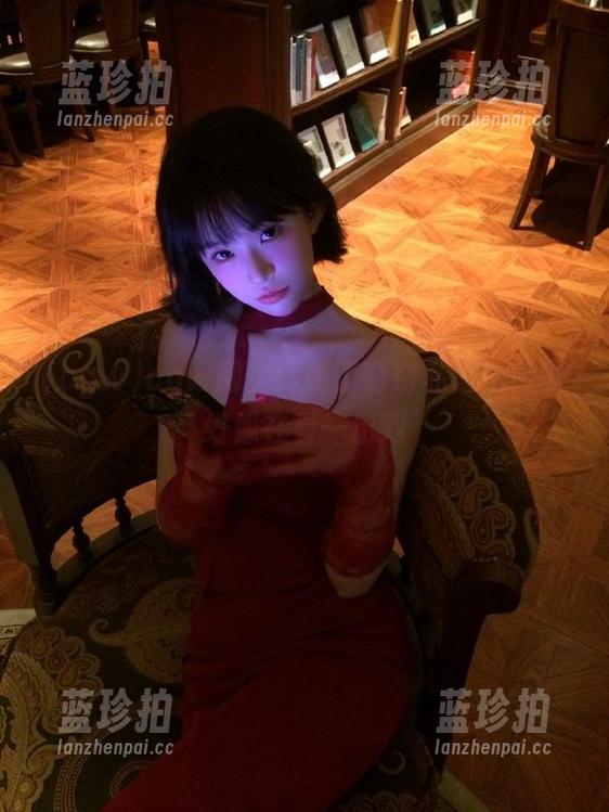 cgw cgw网页传来了窃窃私语,感觉好像在看一出戏