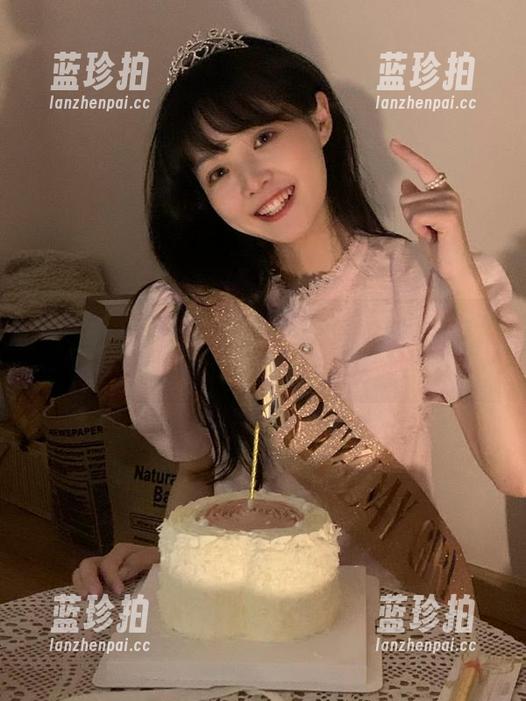 是不是该给“heiliao.su”导航一下，带你去挖掘些奇葩八卦？