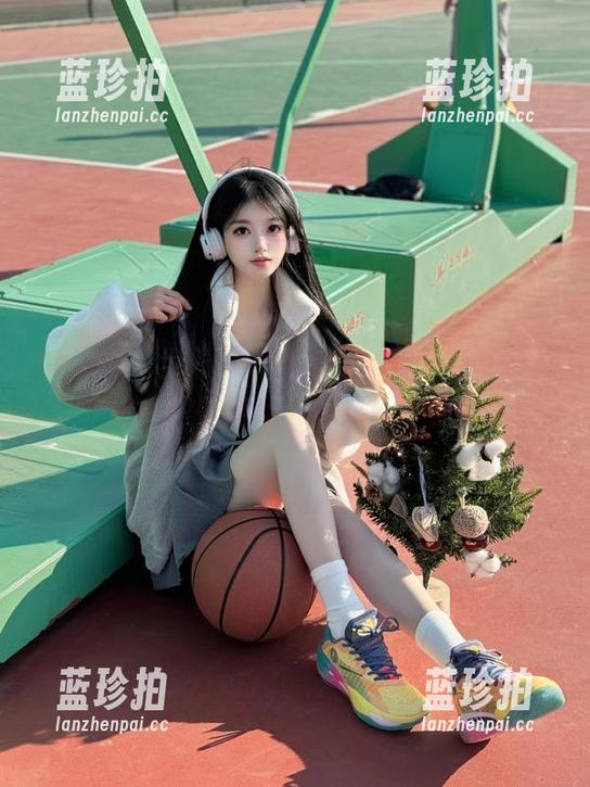 一步入hlw的入口，立刻被奇妙的瓜扔得眼花缭乱，不知从何看起。