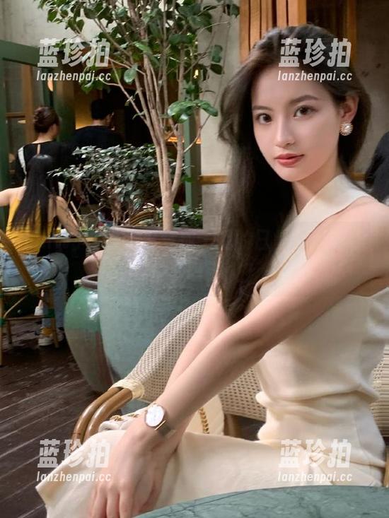 hlw 在线吃瓜竟成了我的日常,hlw你有多会吸引人?
