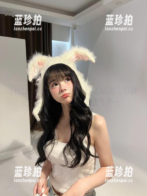是不是tttzzz.su的入口被黑料定制了，真能拿我气死…