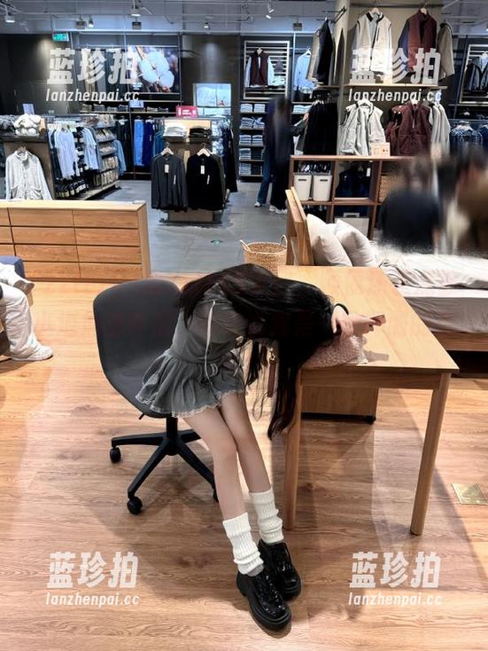 zztt15 找zztt15入口,顺便还差点被小道消息绊倒,可以说我是一段摔倒的经典!