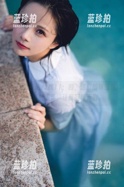直达zztt11：哟，这瓜的味道就像酸甜的泡菜，让我回味无穷。