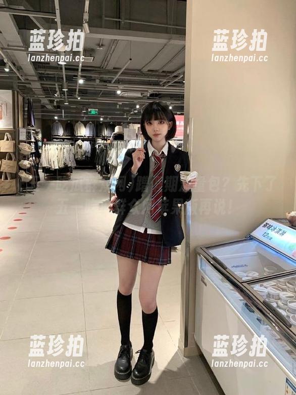 五一吃瓜群众网 蹭假期流量包?先下了五一吃瓜群众网苹果版再说!