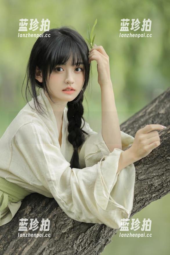 吃瓜网 下载就是企鹅!吃瓜网永久版,让瓜的秘密永久留存!