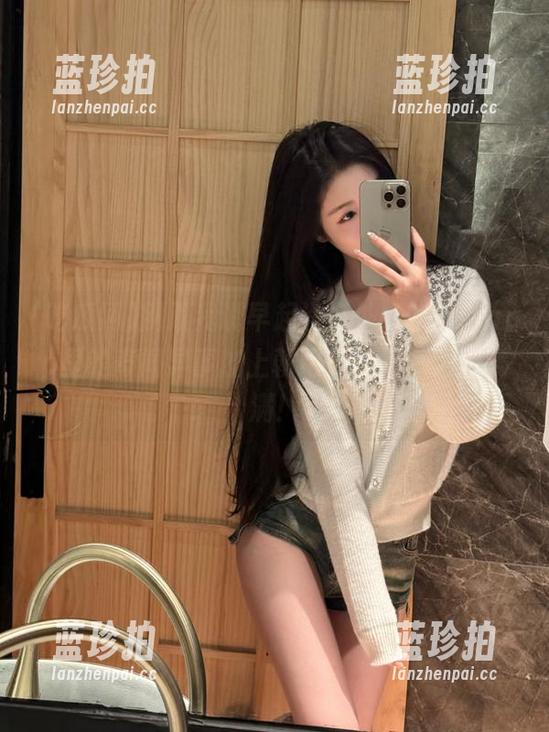 别跟我说早起没好处，吃瓜网app里的奇闻异事加上朝阳的美好，活力满满！