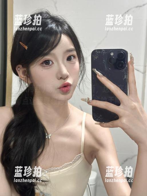 吃瓜网红 吃瓜网红苹果版,这种在线互动有点让我联想起那种小时候的无聊追逐...