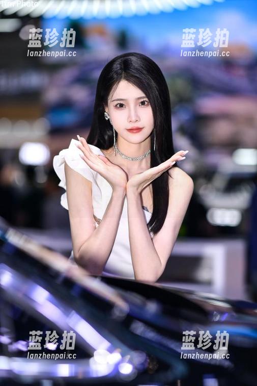 精品吃瓜 说好的精品吃瓜更新,结果竟是国产诡异大赛!