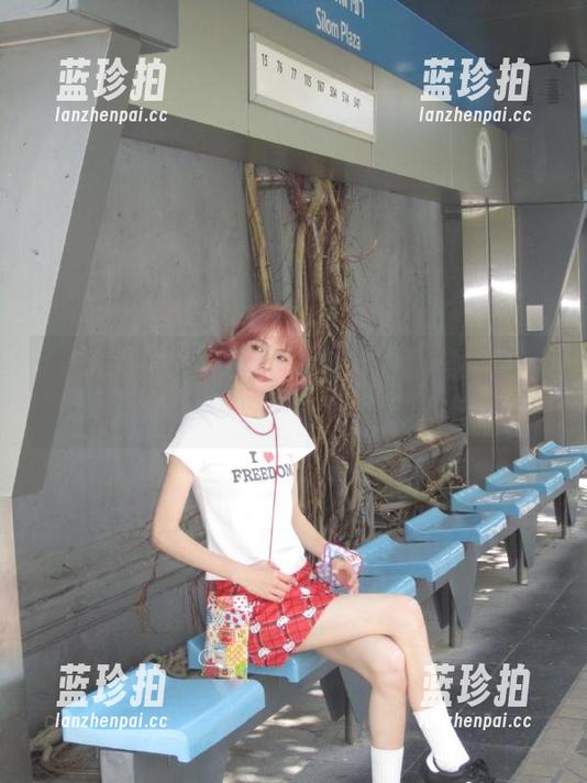 黑料51 无聊时翻个网页,看黑料51,一定乐不可支