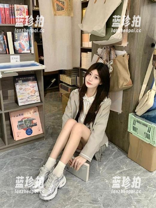 黑料吃瓜网 不只是吃瓜,黑料吃瓜网app把桌面变成八卦联盟的网页