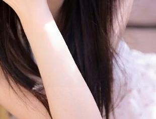 被视频吸引得我焦虑又兴奋,黑料在线把我拉入了重重的瓜海中。