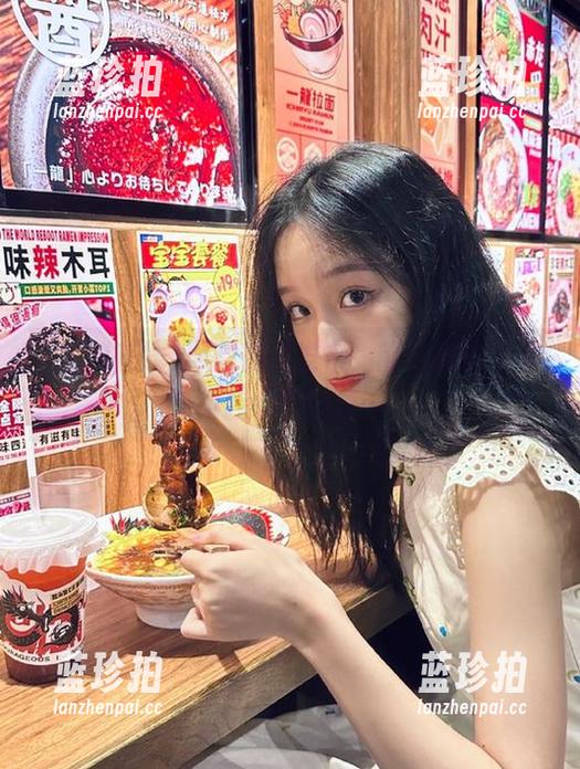 黑料在线 黑料在线发布,前方高能,看得我心跳加速…