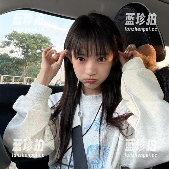 黑料正能量 总担心迷路?黑料正能量app来救场,走哪都是风!