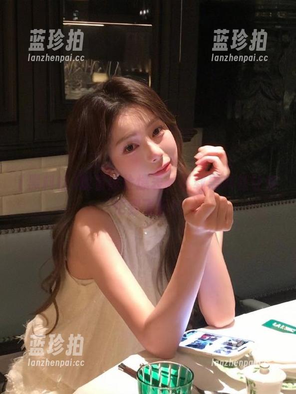 黑料社 观看体验爆表,下载黑料社让你忙到飞起!