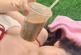 看看这黑料社区，真的是个随时随地的八卦窝啊，假装不看其实早就吸收了无数干货。
