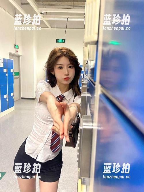 黑料网 是时候聊聊安卓上的黑料网app,无底洞式的爆料让人振奋又心慌!
